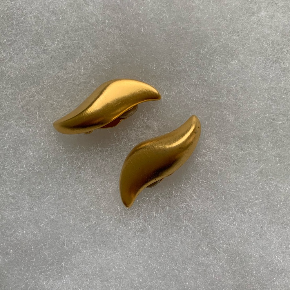 GIVENCHY VINTAGE‎ DROP MOTIF DROP GP WOMEN'S EARRINGS